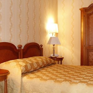 Kamer met een King Size Bed